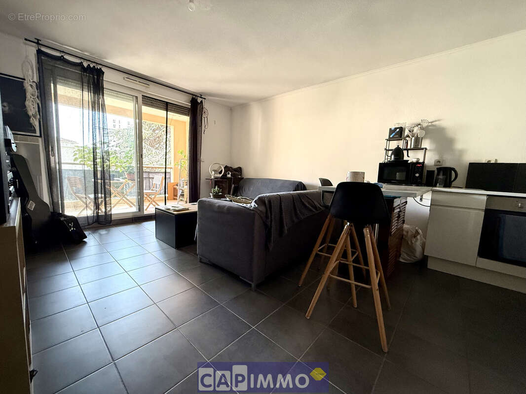 TOULON Claret - Saint Anne, T2 50m2 avec terrasse et garage - photo 4