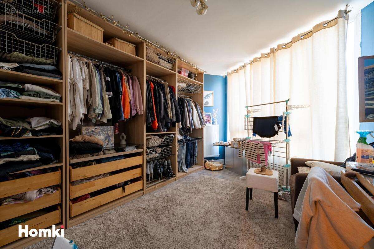 Appartement T3 de 72 m2 à Tourcoing 59200, Rue Jehan de Tourcoing - photo 11