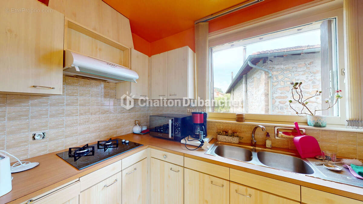 COURS - Maison de 159 m² - photo 9