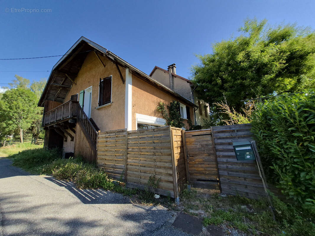 Maison à BELLEY