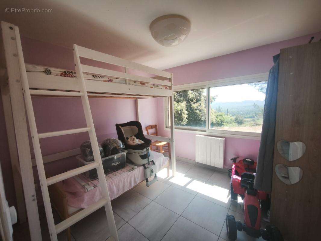 Maison à SAINT-MAXIMIN-LA-SAINTE-BAUME
