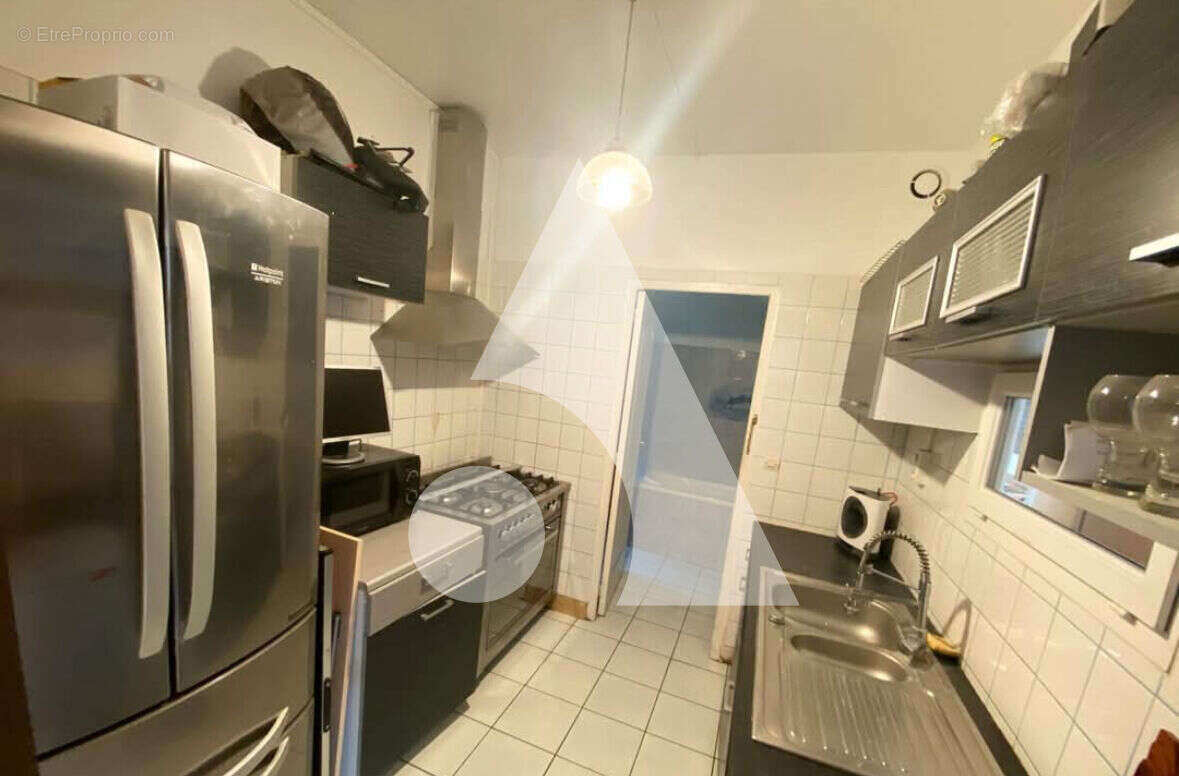 Appartement à QUIEVRECHAIN