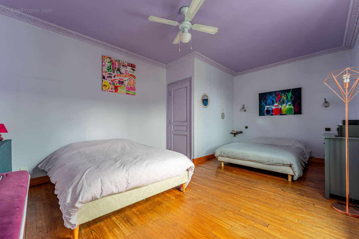 Maison à SAINT-GEORGES-DE-RENEINS