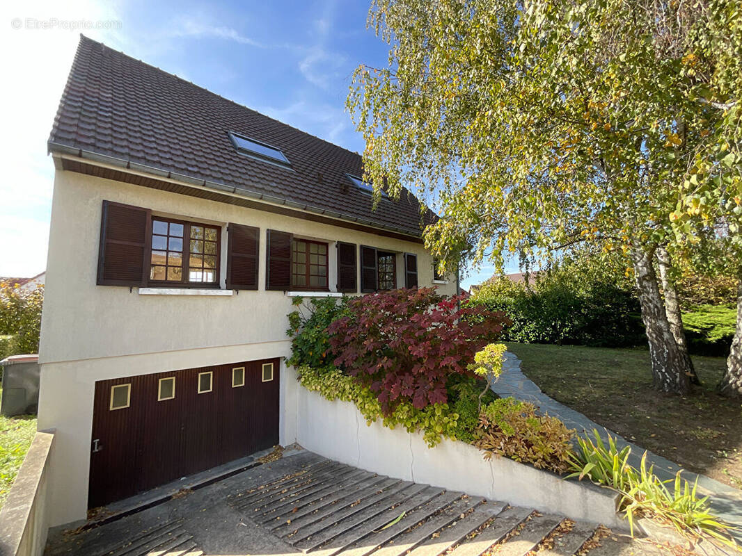 Maison à TRIEL-SUR-SEINE