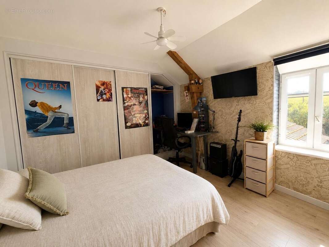 Maison 98 m² à Ussel-D'allier  - photo 7