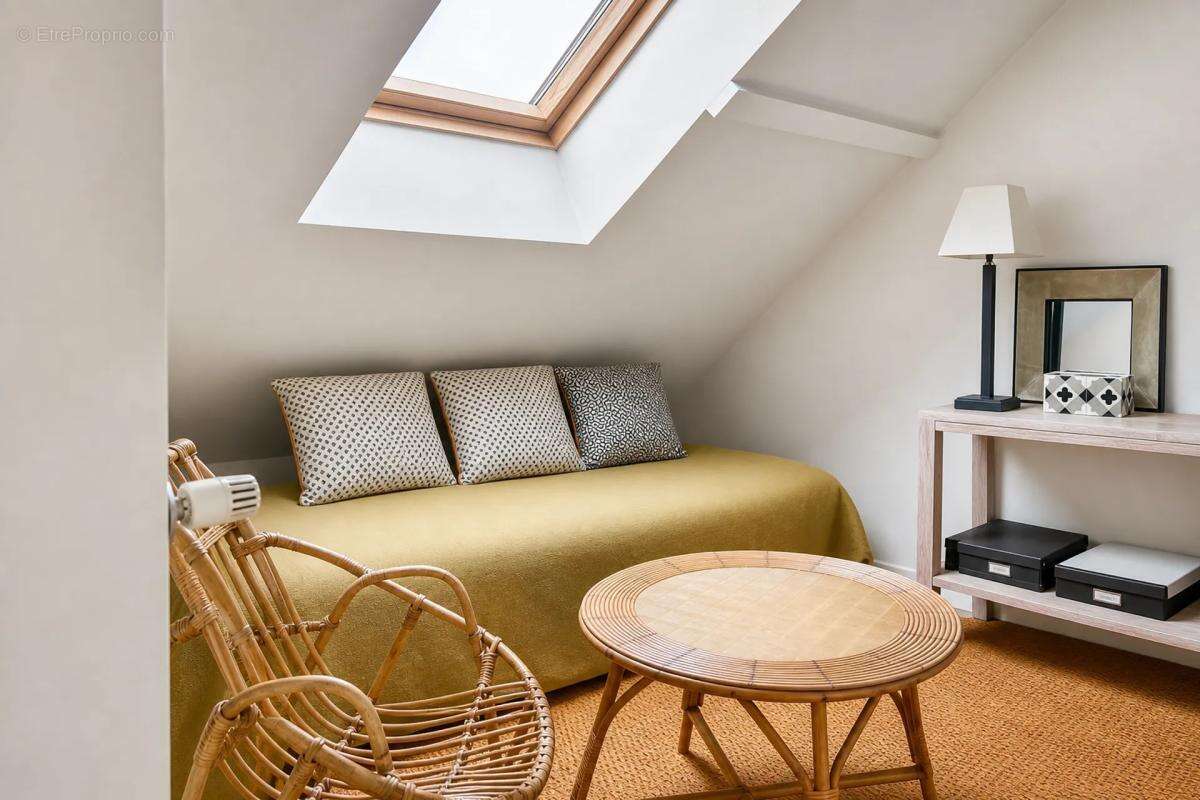 Charmante maison en meulière de 6 pièces avec jardin arboré - photo 11