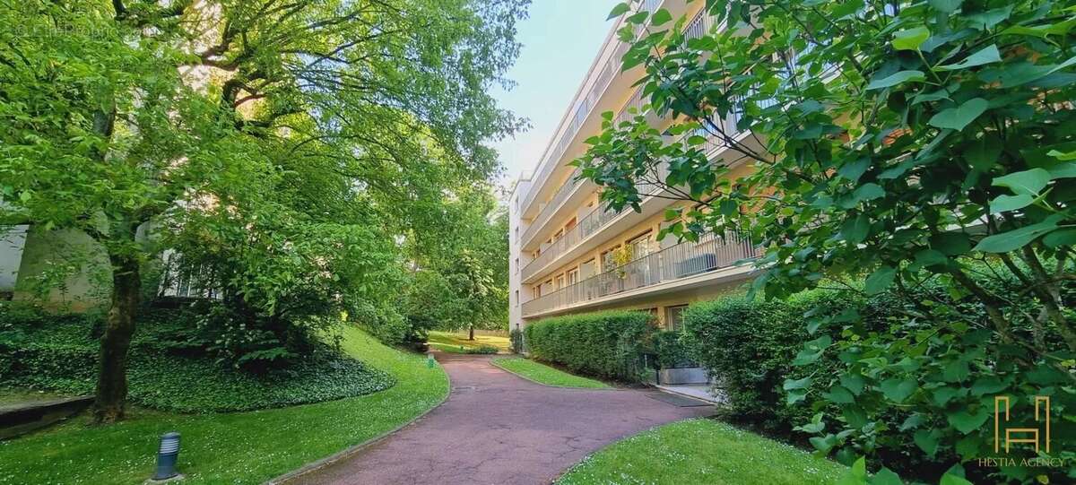 Appartement à VERSAILLES