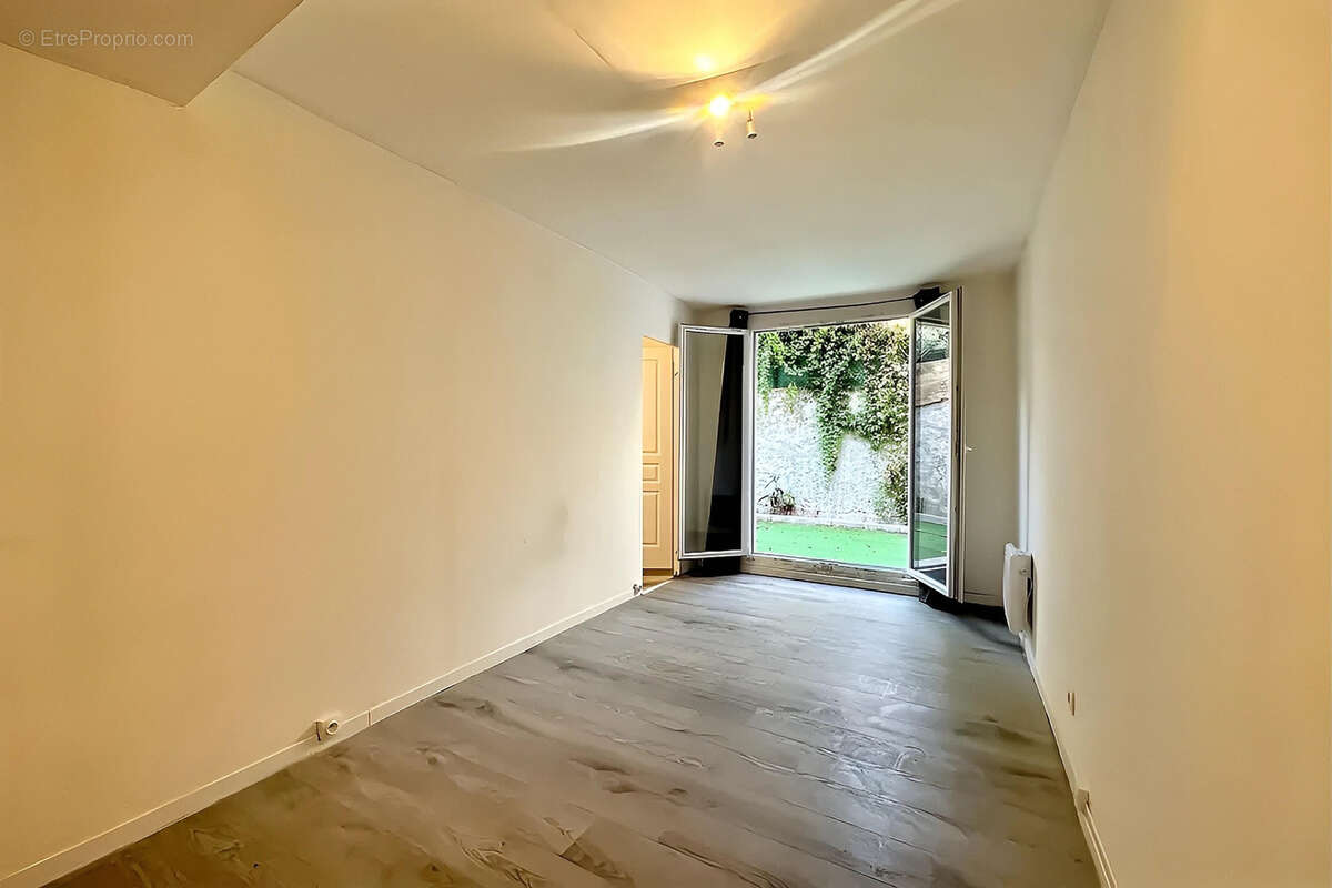 Appartement à PIGNANS