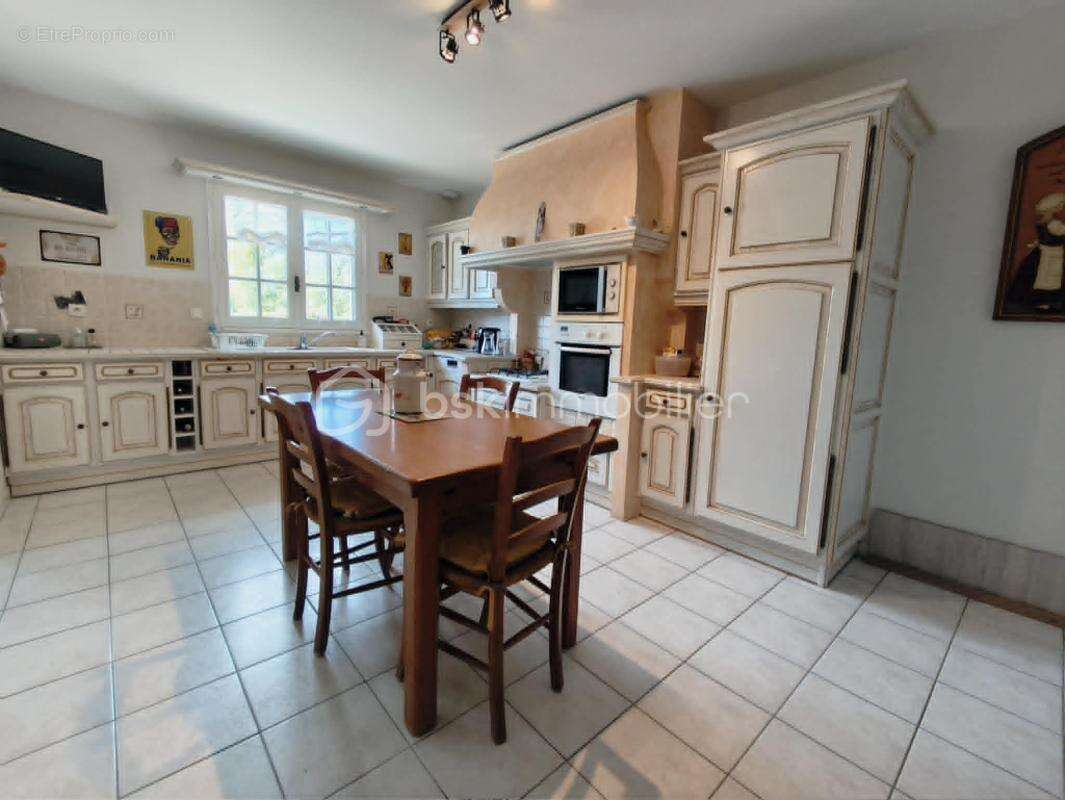 Maison à SAINT-SAUVEUR-LE-VICOMTE