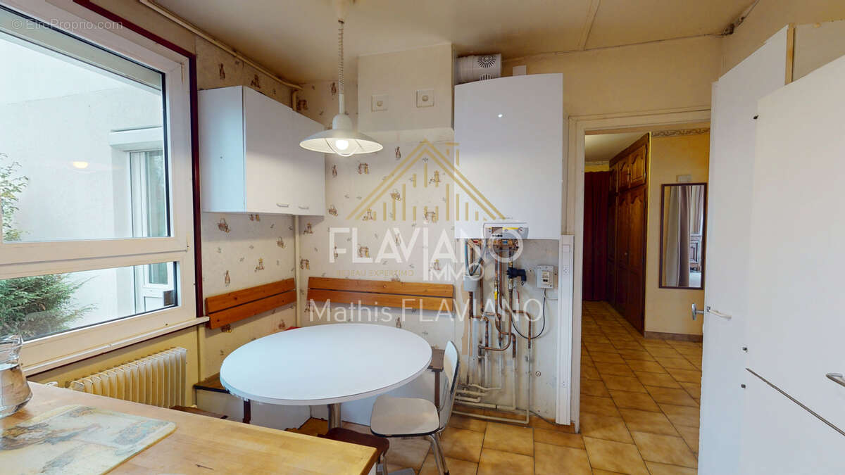 Appartement à SAINT-MICHEL-SUR-ORGE