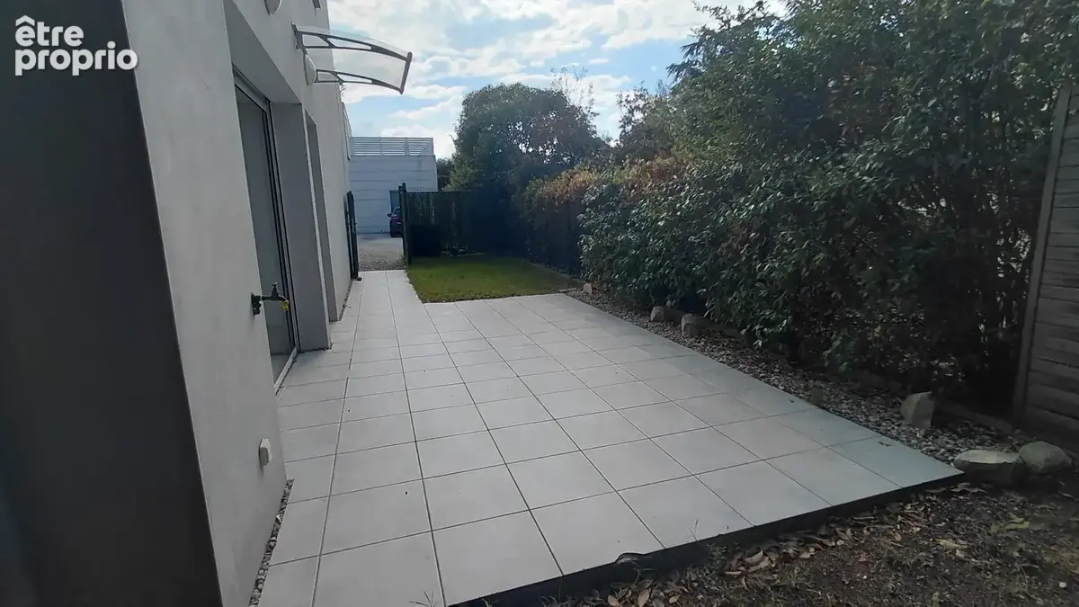 Beau rez de jardin avec garage - photo 5