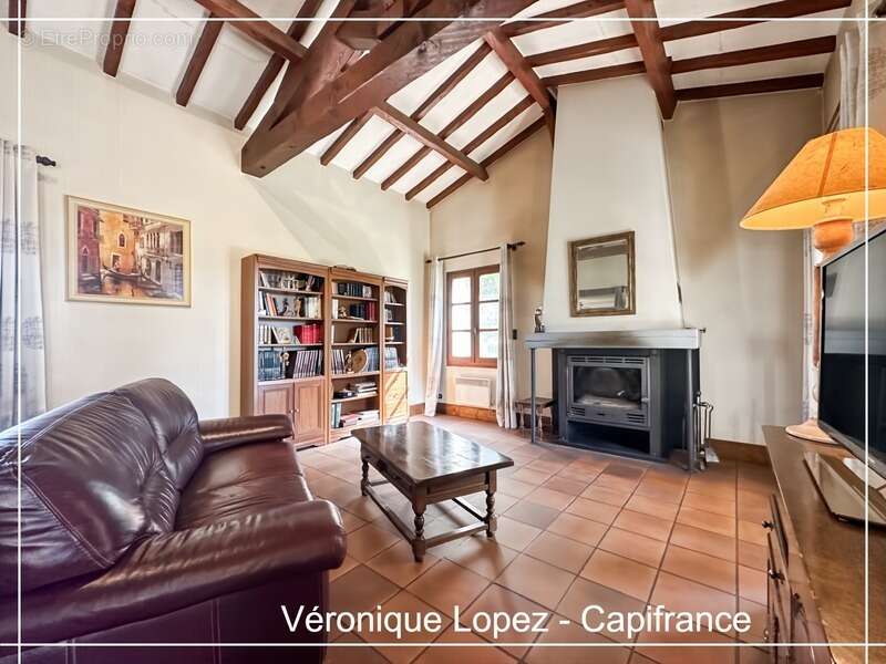 FOULAYRONNES – Maison familiale T4 de 123m² au calme dans un environnement privilégié sur parcelle de 2600m² - photo 3