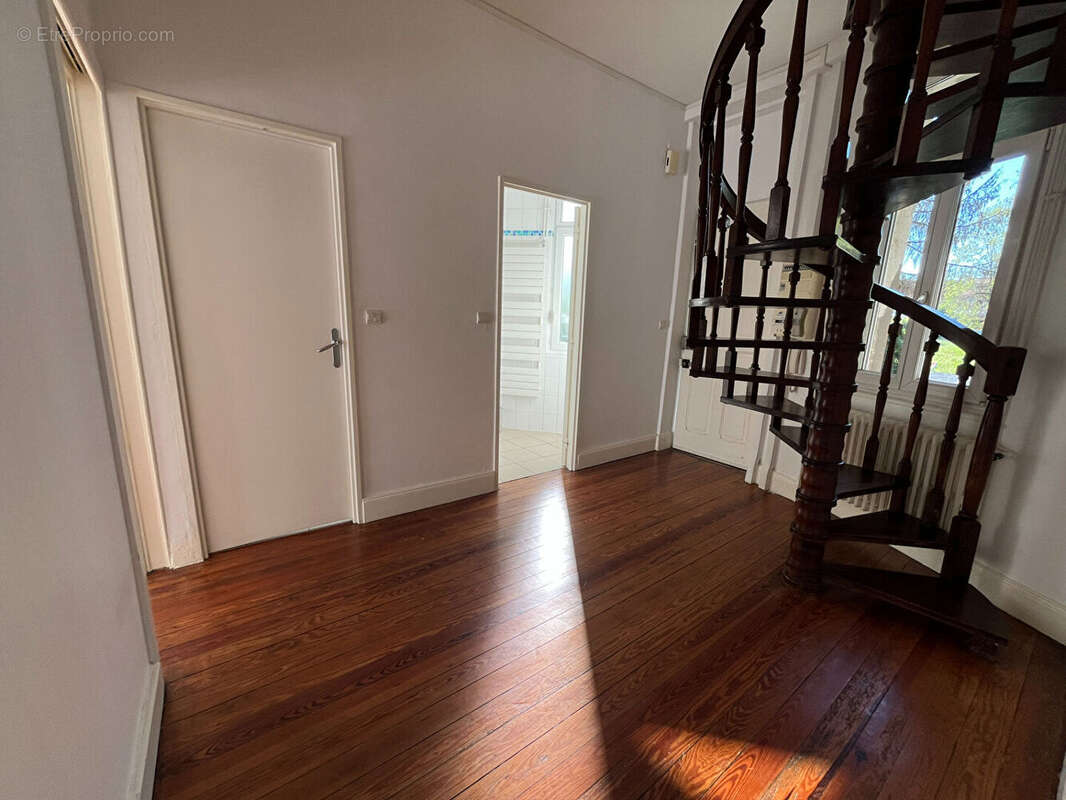 Appartement à LONGEVILLE-LES-METZ