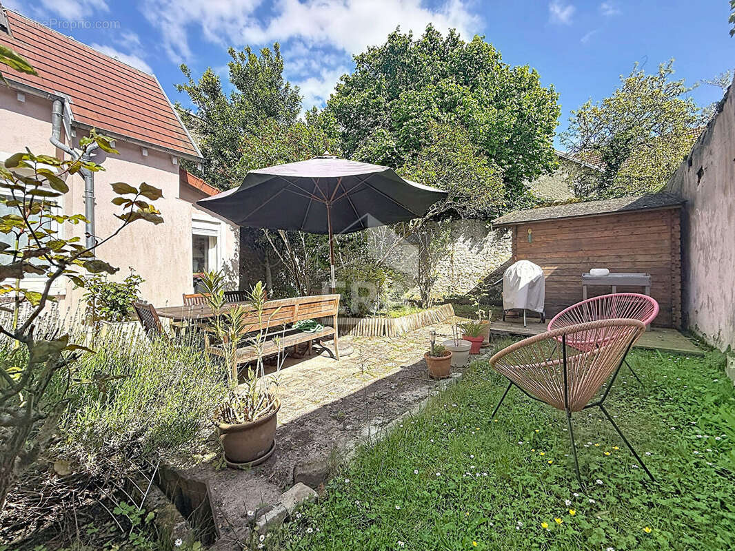 Maison à ETAMPES