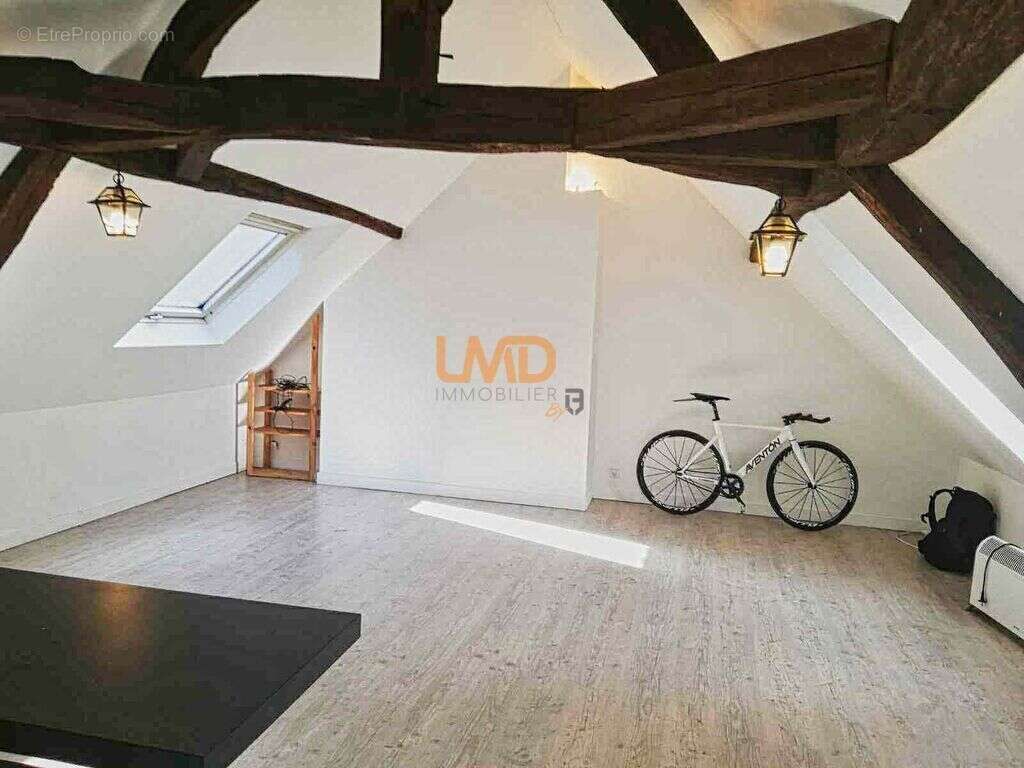 Appartement à SAINT-CYR-SUR-LOIRE