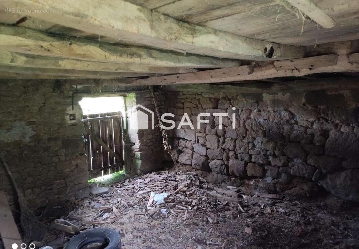 Maison 94 m² à Saint-Fraimbault  - photo 5