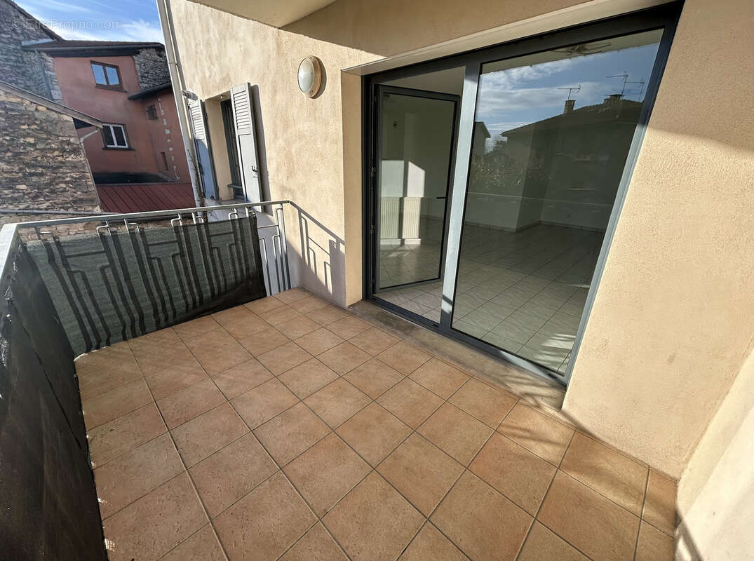 Appartement à ANSE