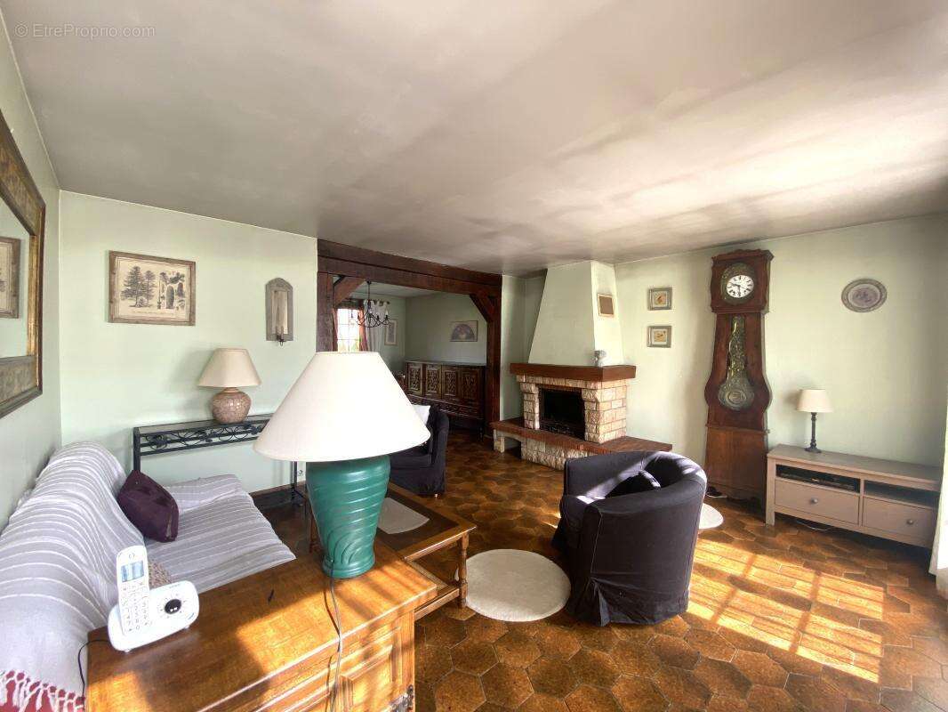Maison à ROSNY-SUR-SEINE
