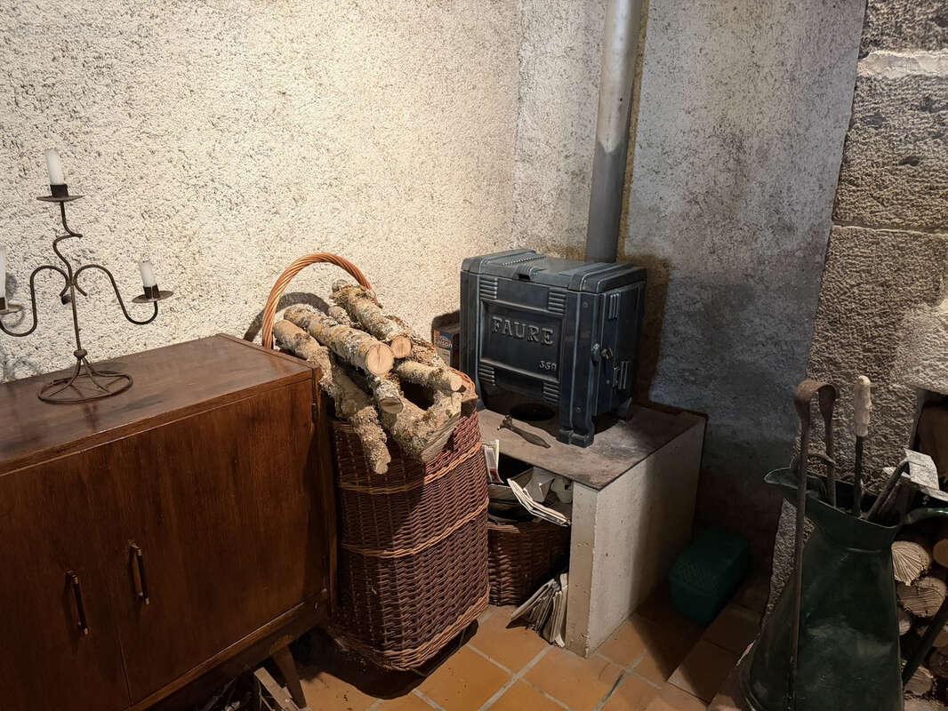 Maison en Pierre 4 Chambres avec Jardin - photo 16
