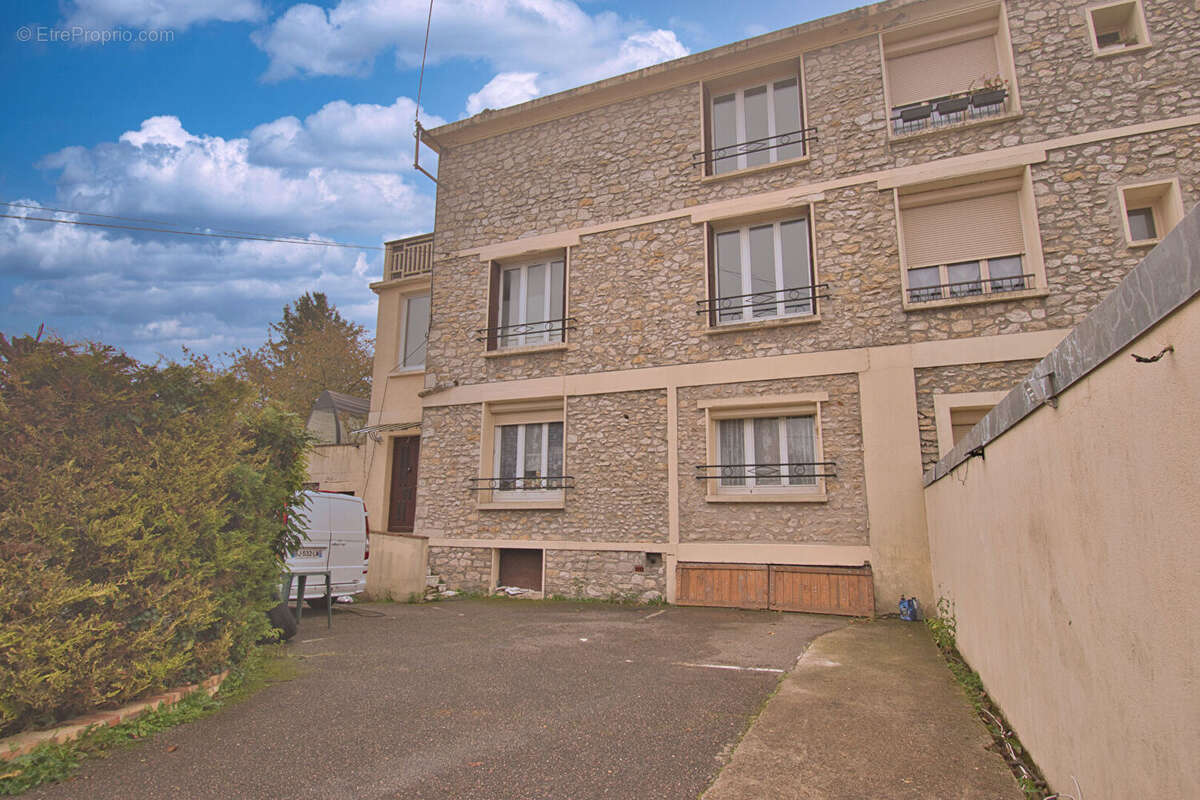 Maison à MALESHERBES