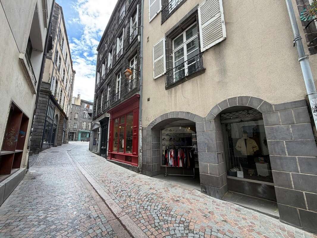 Commerce à CLERMONT-FERRAND