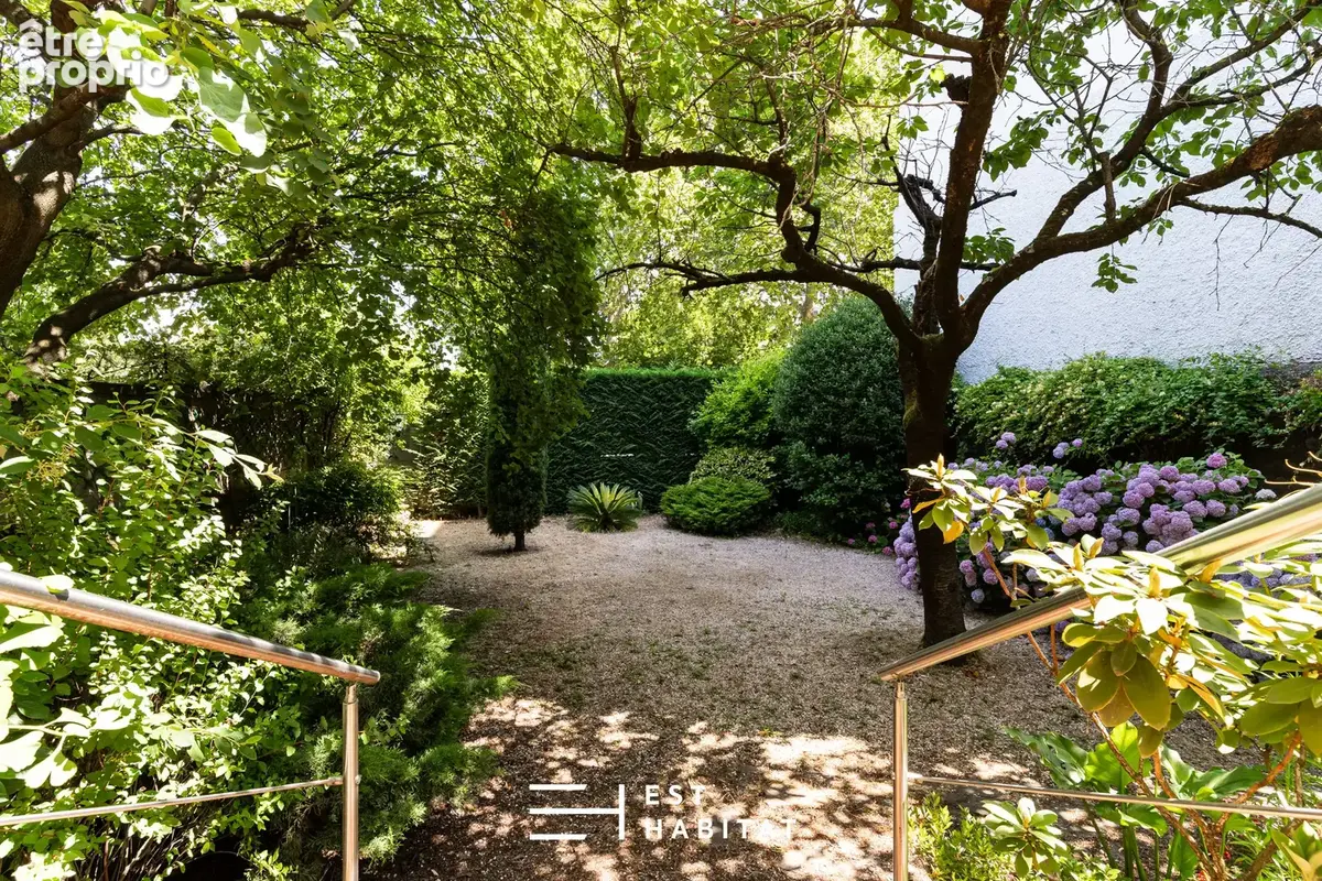 Maison bourgeoise 8 pièces Les Chalets - photo 10