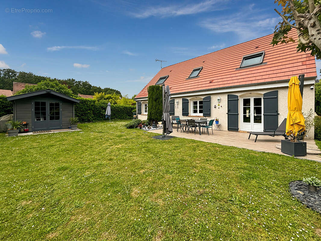 Maison à VAUX-LE-PENIL