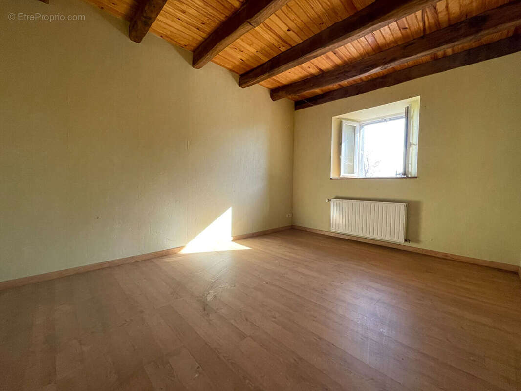 Maison Traditionnelle avec dépendances - photo 5