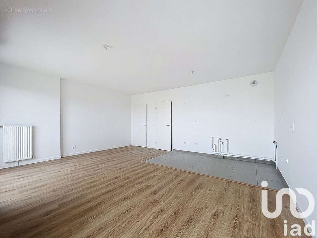 Appartement 80 m² à Reims  - photo 3