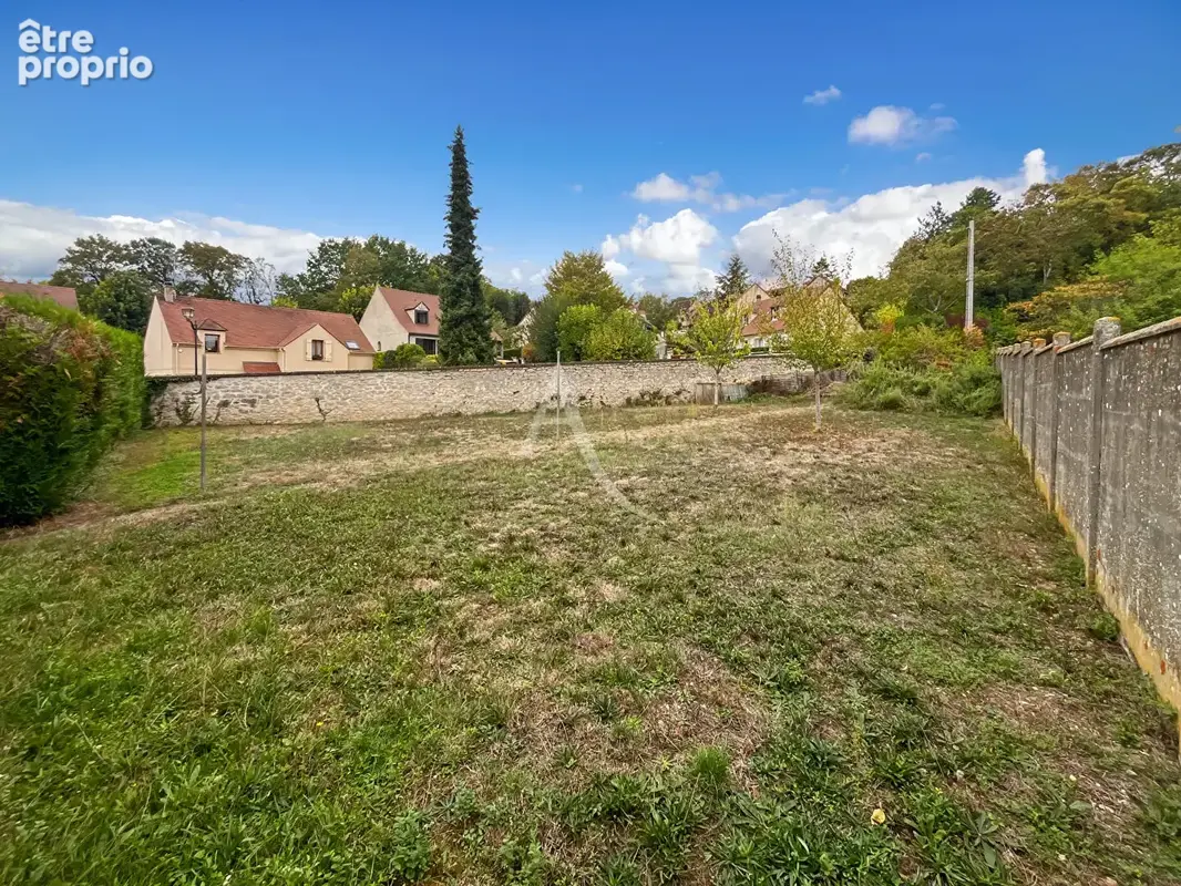 Maison ancienne de 122 m² avec 4 chambres et potentiel d'aménagement à Gaillon sur Montcient - photo 3