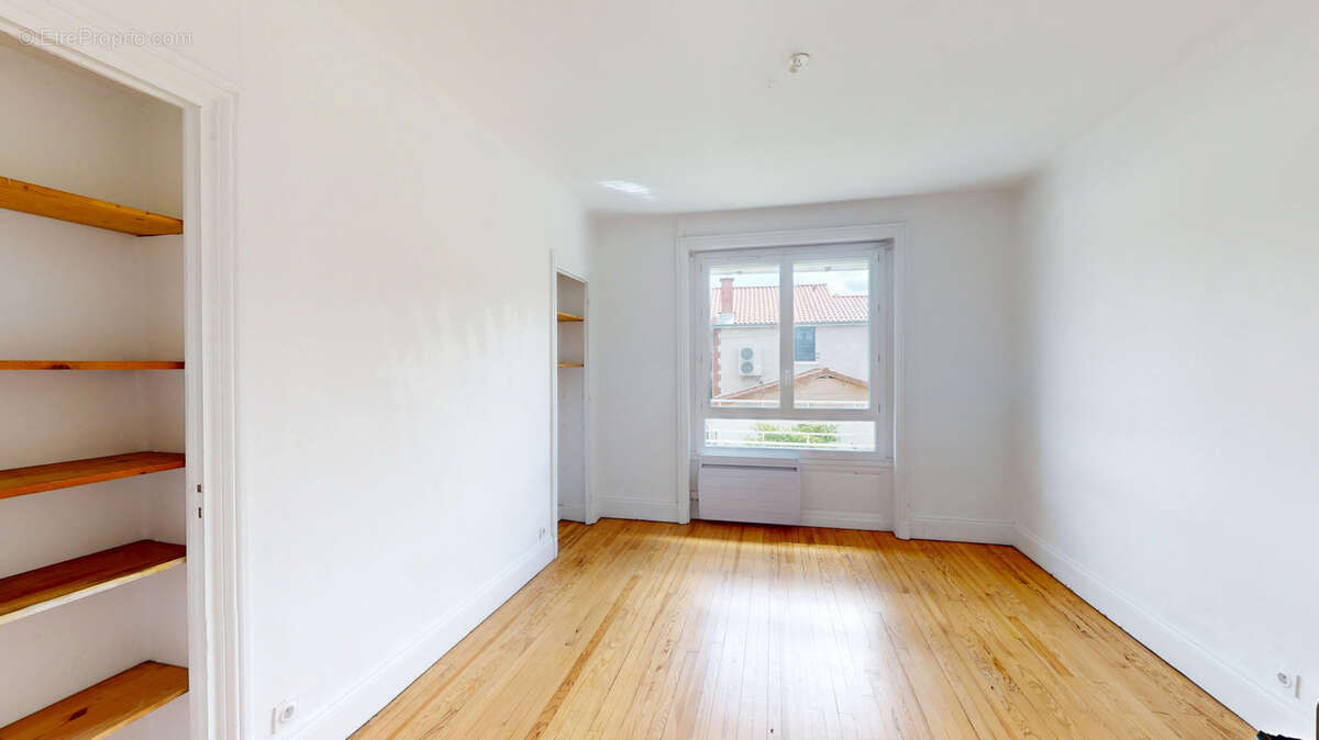 Appartement à FRAISSES