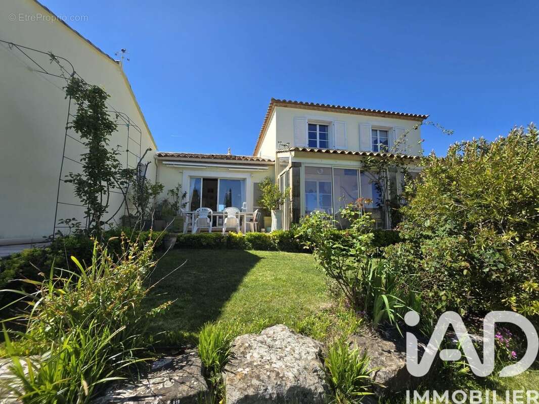 Maison 146 m² à Octon  - photo 2