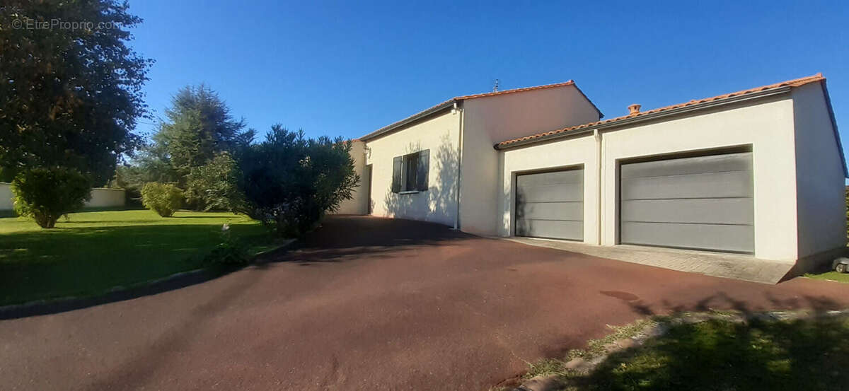 Maison à SAINT-SULPICE-DE-ROYAN