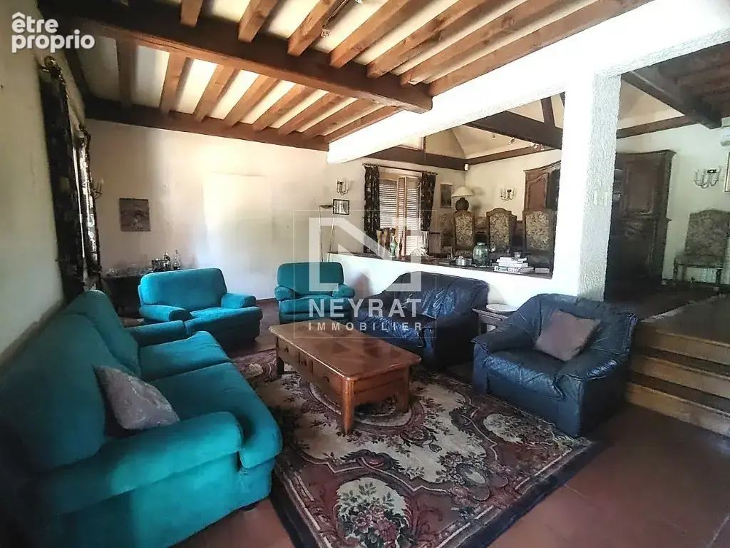 Maison 228 m² à Saint-Marcel  - photo 8