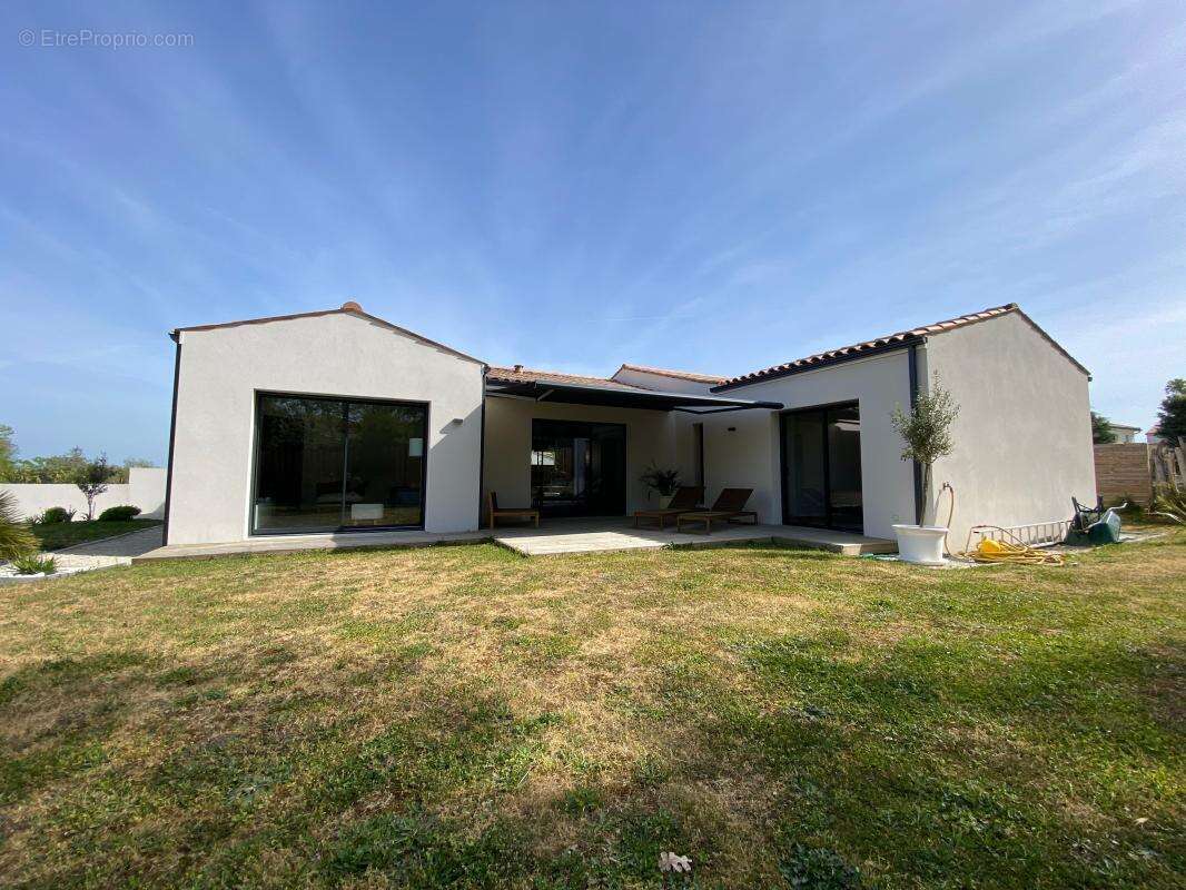 Maison à LES MATHES