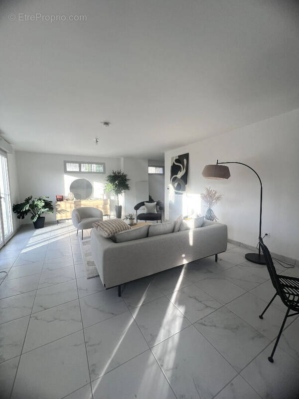 Appartement à ROSNY-SOUS-BOIS