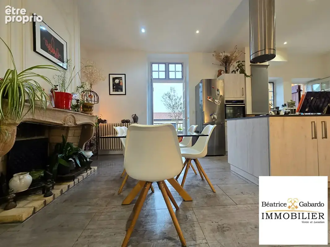 Appartement Alix 4 pièce(s)  137 m2 - photo 6