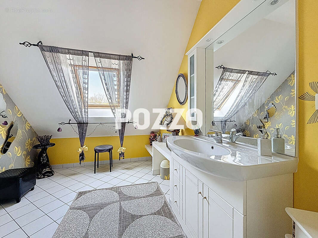 Maison à LONGUEVILLE