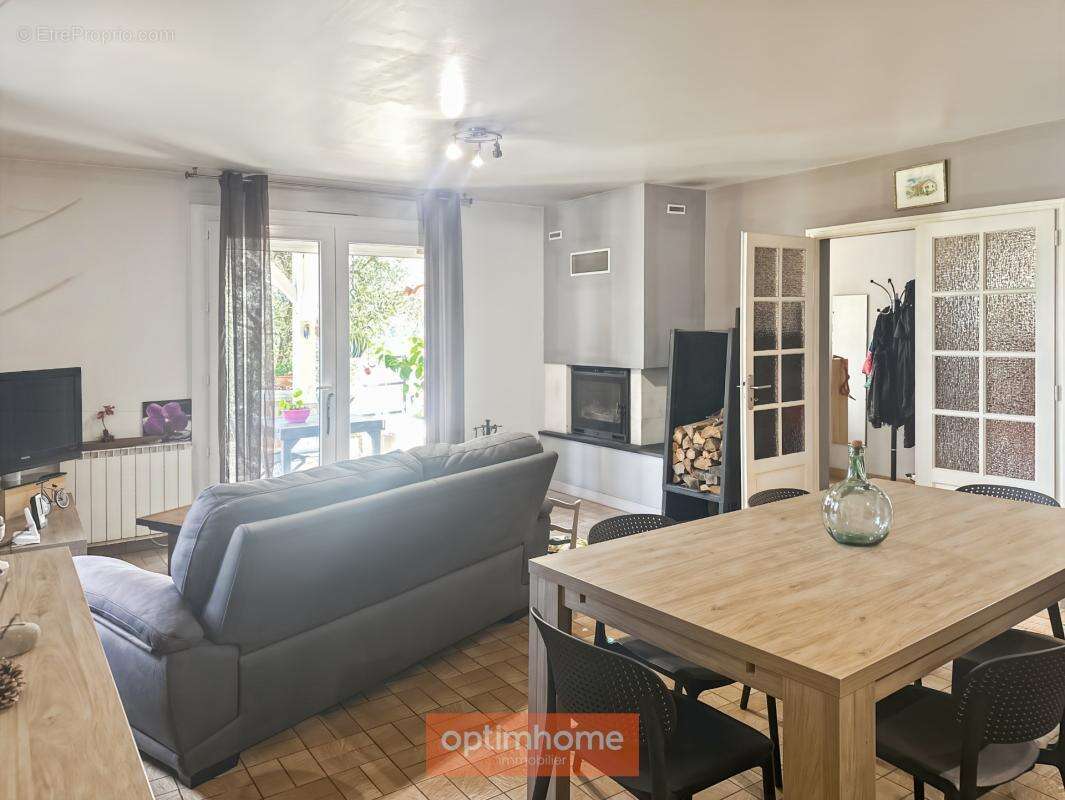 Maison plain-pied 125 M2 habitables, sur sous sol total, proximité tous commerces - photo 11