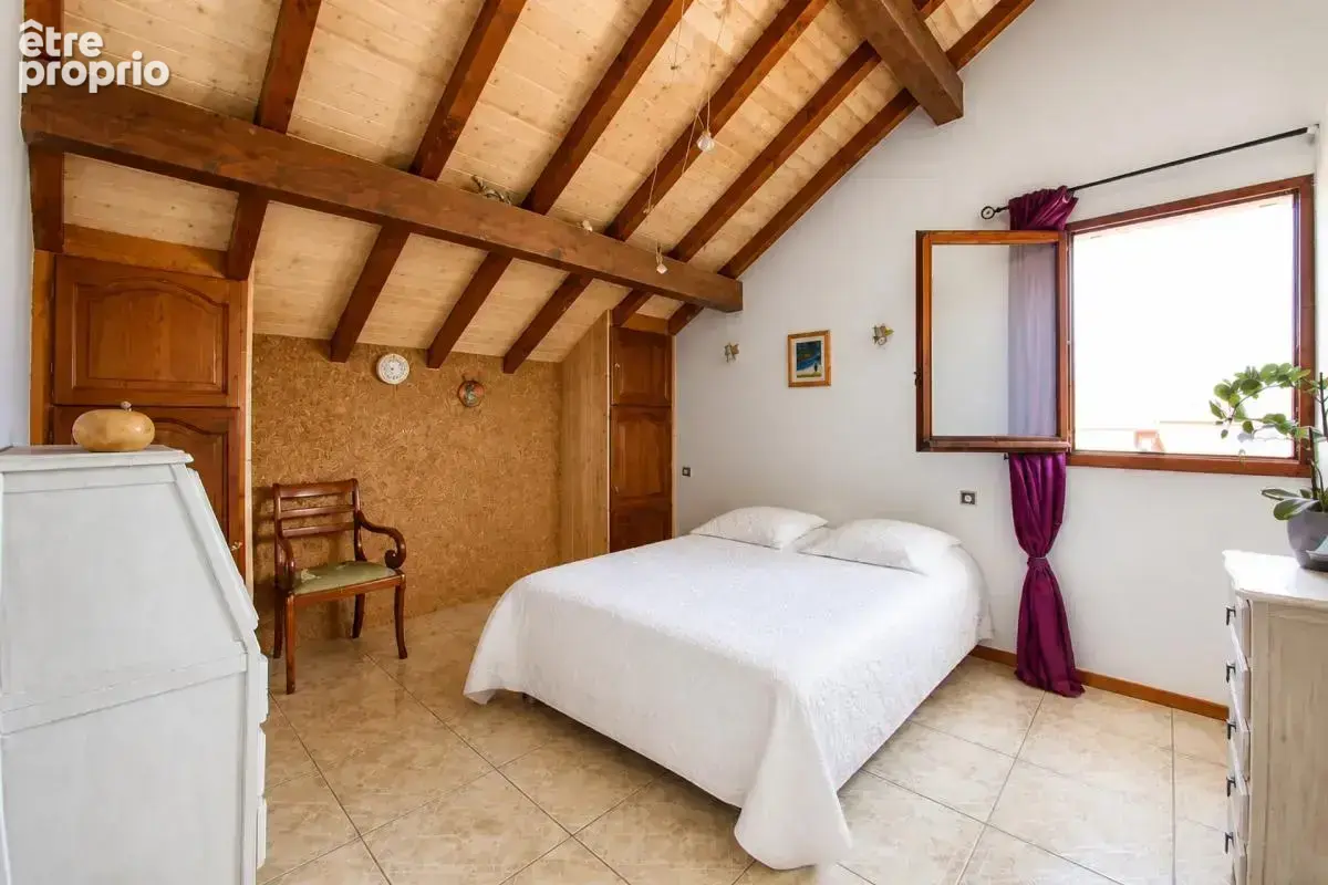 Maison de 8 pièces de 145 m² à Vinzier - photo 7