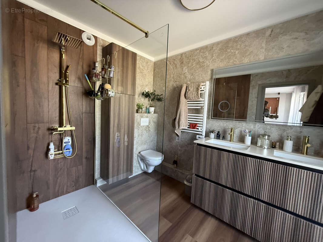 Appartement à AIX-LES-BAINS