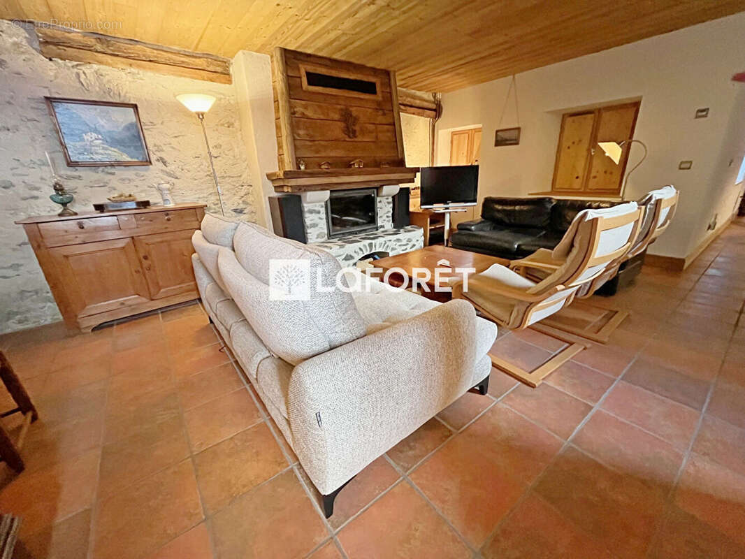 73210 PEISEY-NANCROIX Appartement T6 de 114m² - photo 4