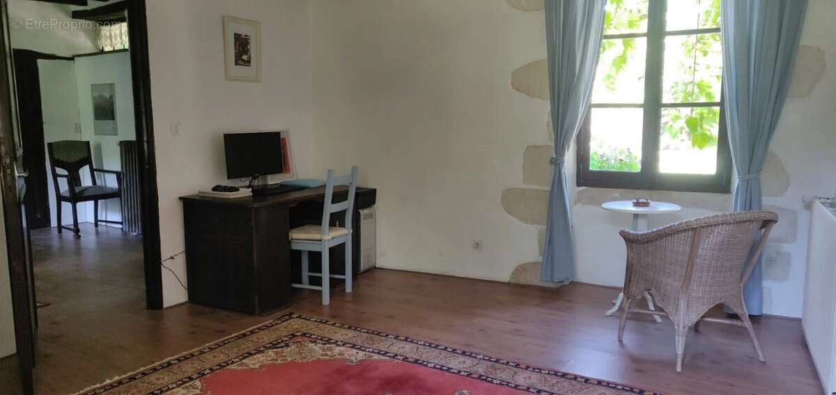 Maison à RUFFEC