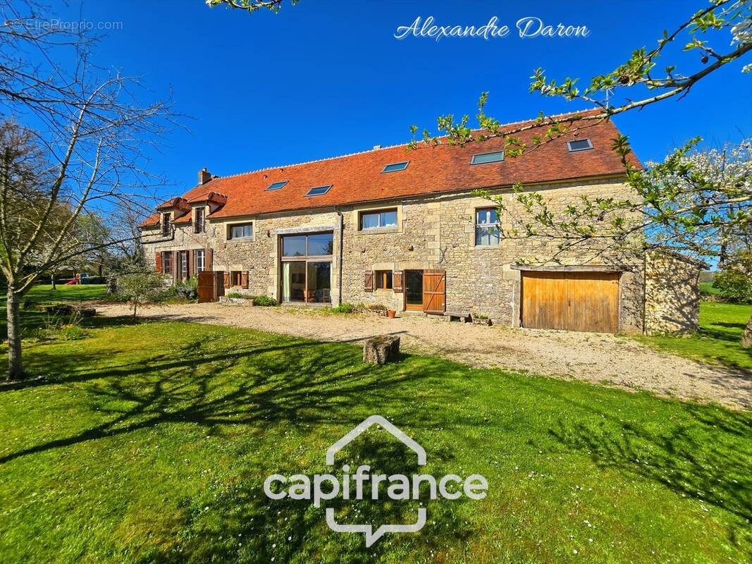 Maison à CHEVANNES-CHANGY