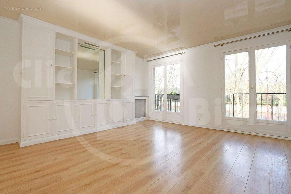 Appartement à VERSAILLES