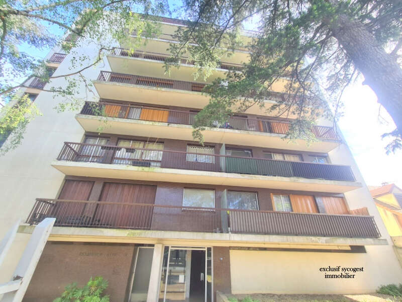 Appartement à LES PAVILLONS-SOUS-BOIS
