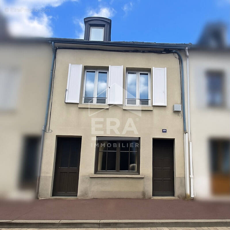 Maison à CHATILLON-COLIGNY