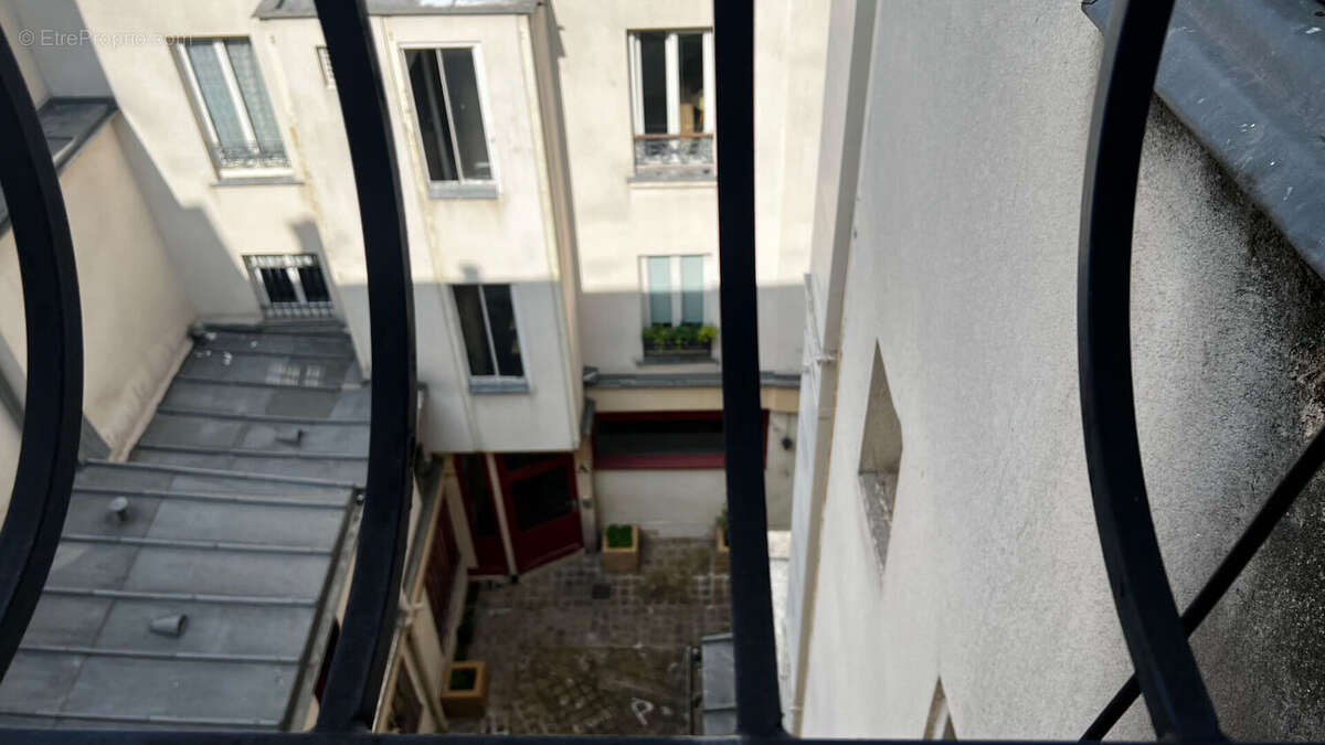 Appartement à PARIS-19E