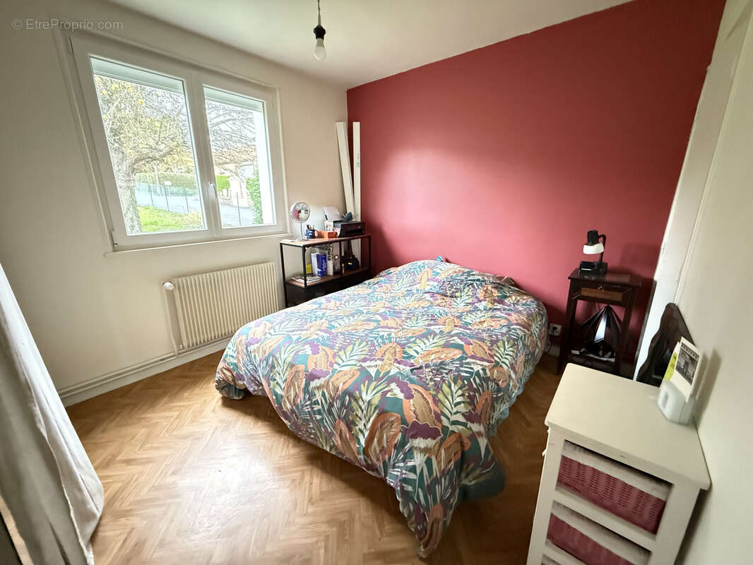 Maison à SAINT-REMY-SUR-DUROLLE