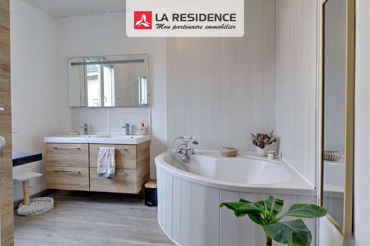 Maison à GUAINVILLE